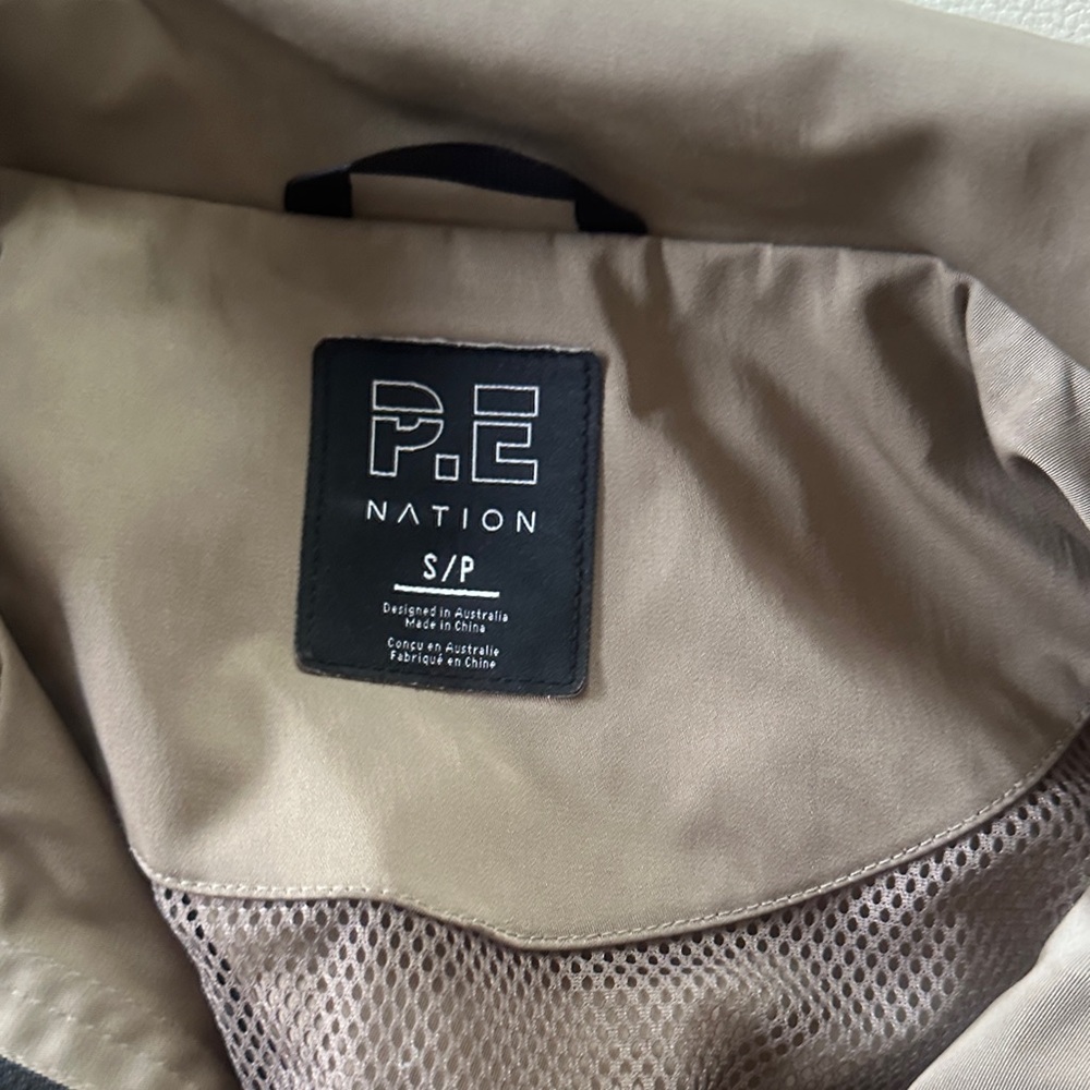 P.E Nation Crosscourt Vest Jacket in Silver Mink - Size Small - Picture 5 of 8